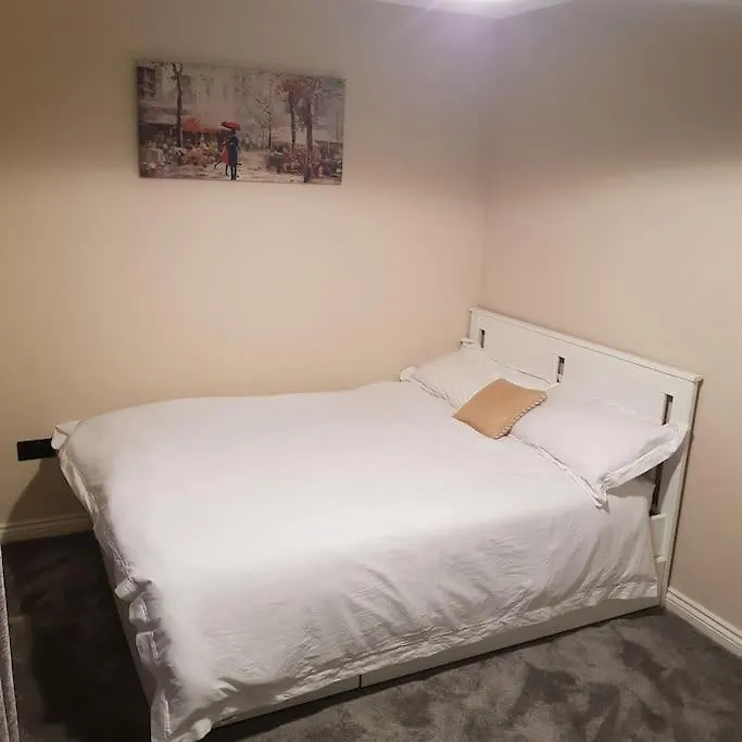 Luxurious 2 Bedroom House With Garden And Free Parking Thamesmead