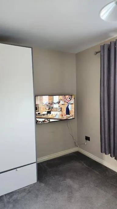 Luxurious 2 Bedroom House With Garden And Free Parking Thamesmead